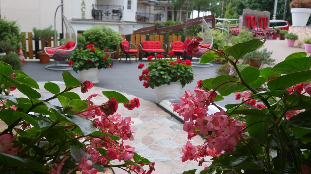 To Tu Bed and Breakfast Mrągowo Buitenkant foto